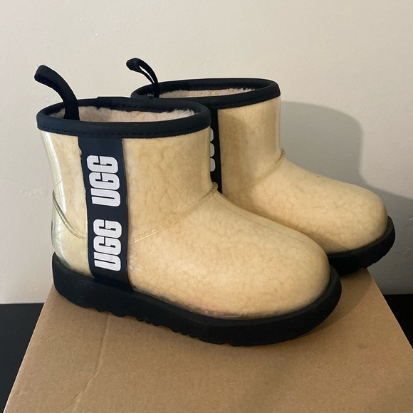Toddler Ugg boots - Picture 1 of 8